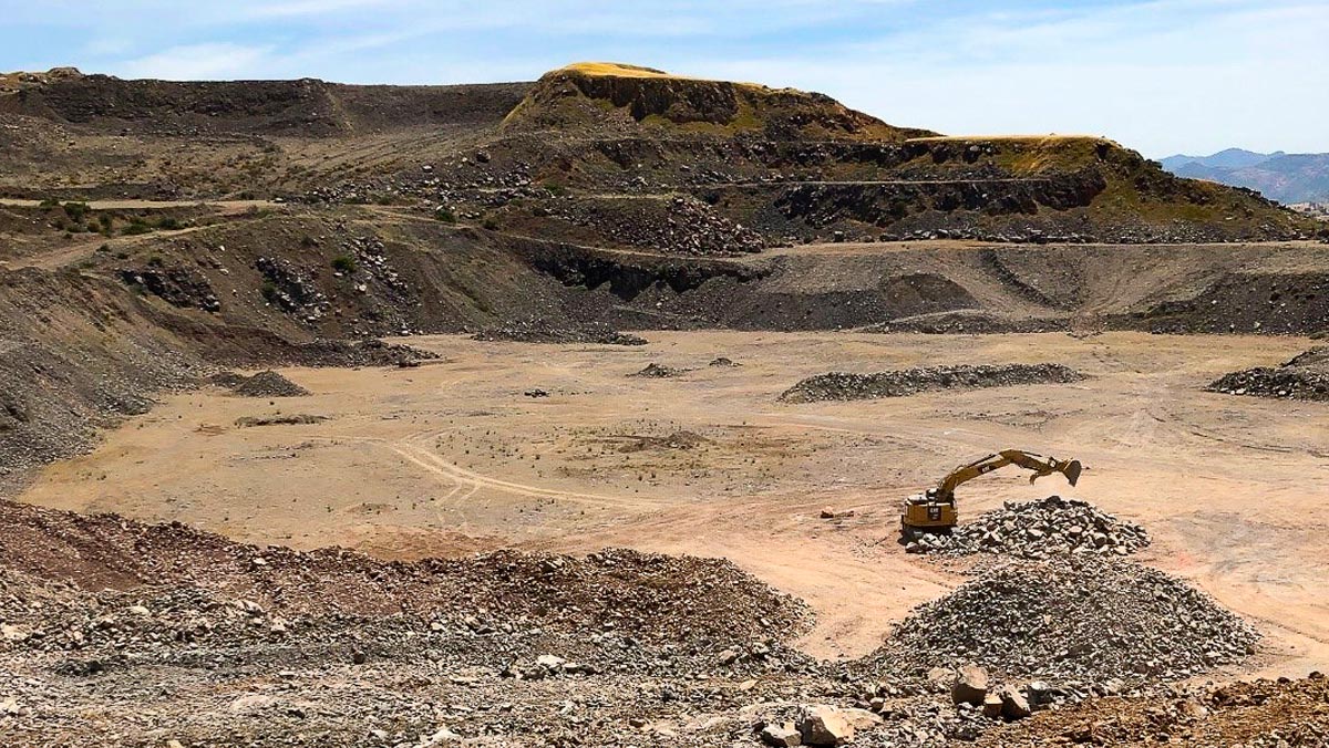 BF SISK BASALT HILL QUARRY EXPLORATION AND TEST PLAN PROJECT PHOTO